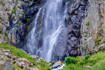 Naklejka premium waterfall in the forest