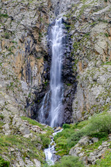 Obraz premium waterfall in the mountains