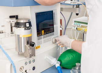 Pre oxygenation for general anesthesia in surgery room