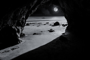 Cave, the sea & the Moon