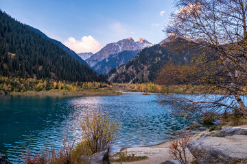 Fototapeta premium autumn in the mountains