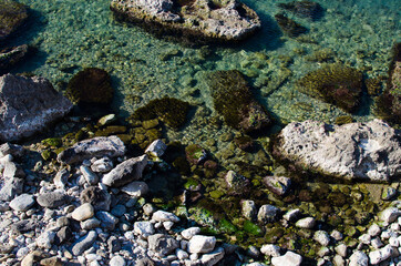 Turquoise water and rocks