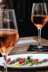 Naklejka premium Two glasses of rose wine