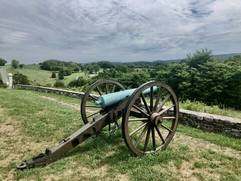 old cannon at Antietam Battlefield 