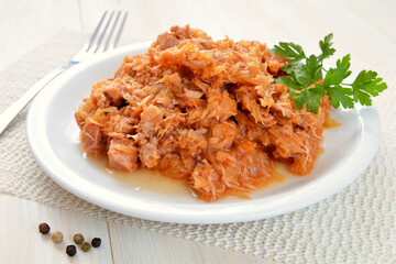 bigos z kiszonej kapusty z mięsem i kiełbasą