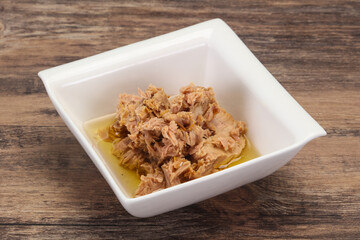Canned tuna fish in the bowl