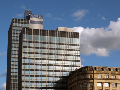 Manchester, England - 12 september 2018: the CIS tower in manchester an office skyscraper built in 1962 as the headquarters of the co-operative banking group