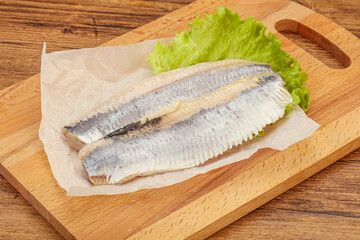 Herring fillet with salad leaves