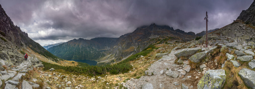 Panorama - Dolina za Mnichem pr&oacute;g - jesień - burza