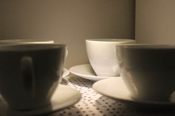 The light fell on the white cup