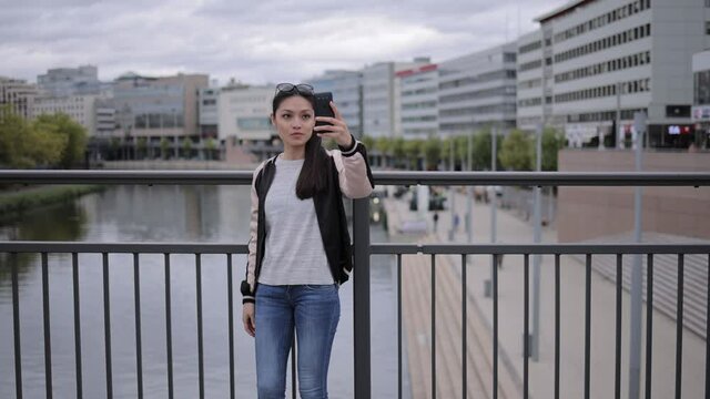 Pretty Asian girl in an urban aera - people photography