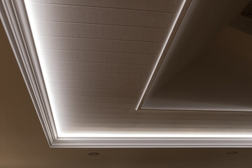 Decorative recessed ceiling with LED strip lighting (Secret Lighting)