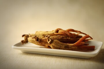 dry Ginseng Roots