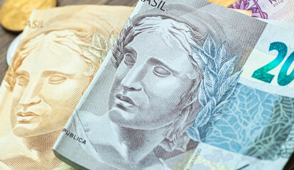  Real Brasileiro, moeda corrente do Brasil. Cédulas bancárias e moedas brasileiras. Dinheiro, Brasil, Reais.
