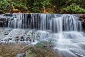 Fototapeta na wymiar Beautiful waterfalls in the deep forest