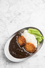 ブラックカツカレー