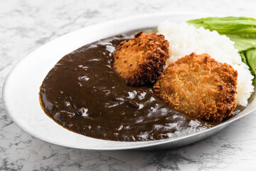 ブラックカツカレー