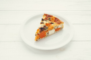 Simple organic food plates 