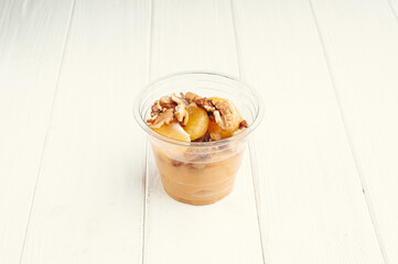 Simple organic food plates 