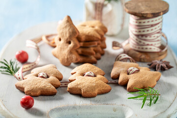 Closeup of chain made of gingerbread cookies as Christmas decoration
