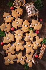 Top view of gingerbread cookie chain as decoration for Christmas