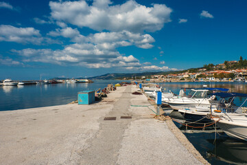 Fototapeta na wymiar Fischerboote im Hafen auf Corfu