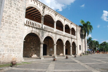 Fototapeta na wymiar Alcázar de Colón Santo Domingo