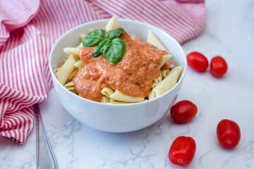 Pasta with Vodka Sauce 