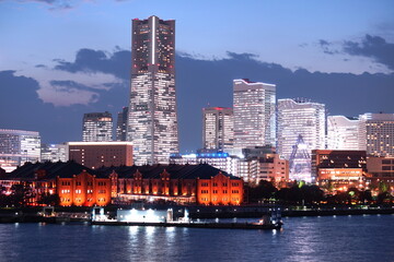 Fototapeta premium 横浜みなとみらいの夜景