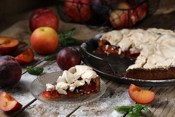 Plum cake with meringue on top