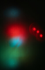 Lichtfigur hinter grobem Milchglas