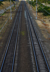 Obraz premium Railway rails stretching into the distance