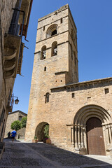 Fototapeta na wymiar Medieval streets of Ainsa town, Aragon, Spain.