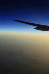 雲海と翼