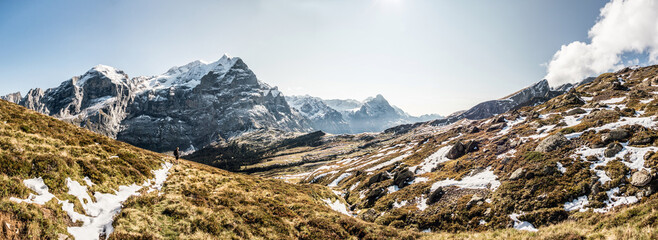 Hornsee und Wetterhorn, Panorama berner, schweizer Alpen. First, Grindelwald, Schweiz. Wandern im...