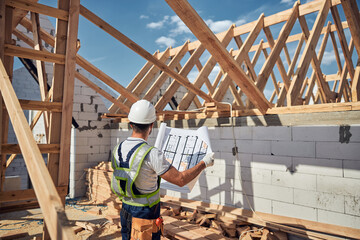 Attentive constructor evaluating the scope of work