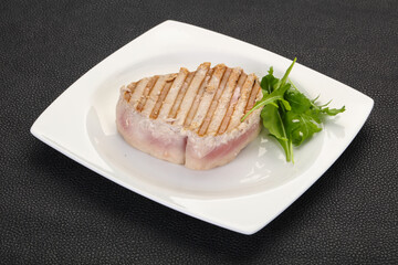 Grilled tuna steak
