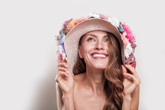 Charming lady bright makeup flower hat