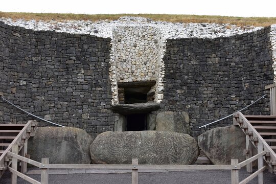 Exterior Rock Art Stones Newgrange Monument