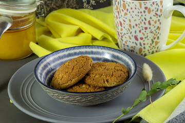 composition of honey and tea cookies