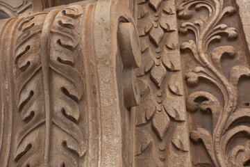 colonial architecture detail