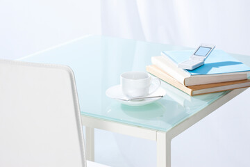 コーヒーと携帯電話