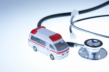 救急車と聴診器