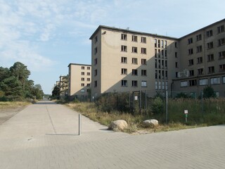 Fototapeta premium unfinished hotel complex prora in rugen island in germany