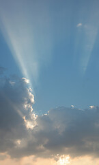 Fototapeta na wymiar Beautiful sky with sun rays. Nature background.