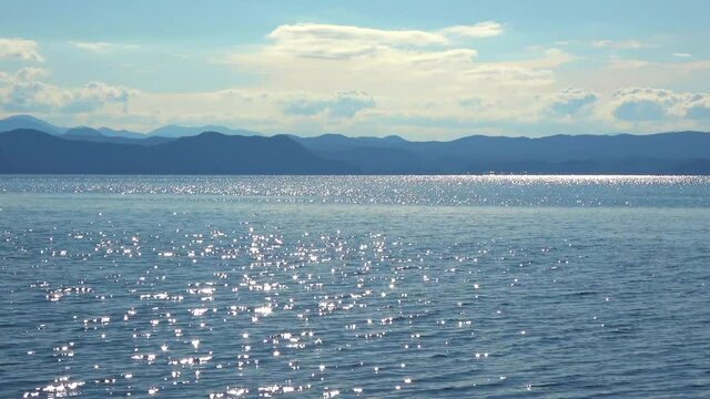 猪苗代湖のきらめき（福島県・猪苗代町）