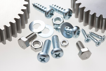 ギアとネジ