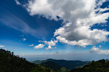 Obraz premium clouds in the mountains