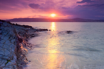 Sonnenuntergang am Strand in Cap d’Antibes, Frankreich
