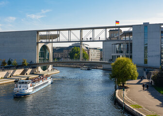 Berlin Hauptstadt Fernsehturm Potsdamer Platz Gandarmenmarkt Museumsinsel Regierunsvirtel 